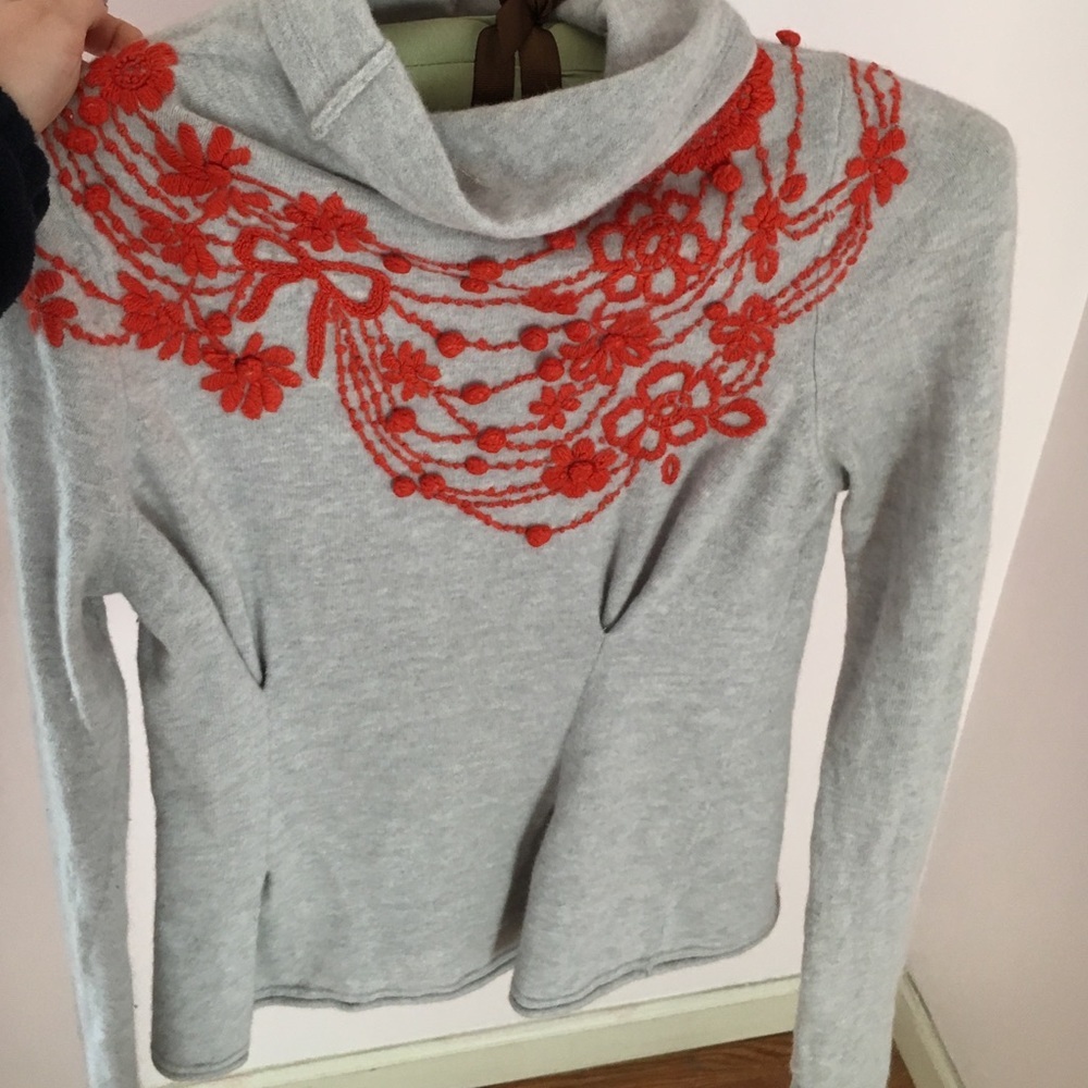 Super cute turtleneck from anthro‎